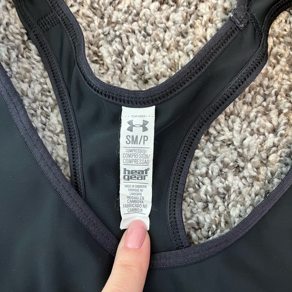 Under Armour heatgear compression sport top. - Picture 2 of 3
